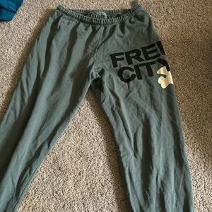 Free city sweatpants